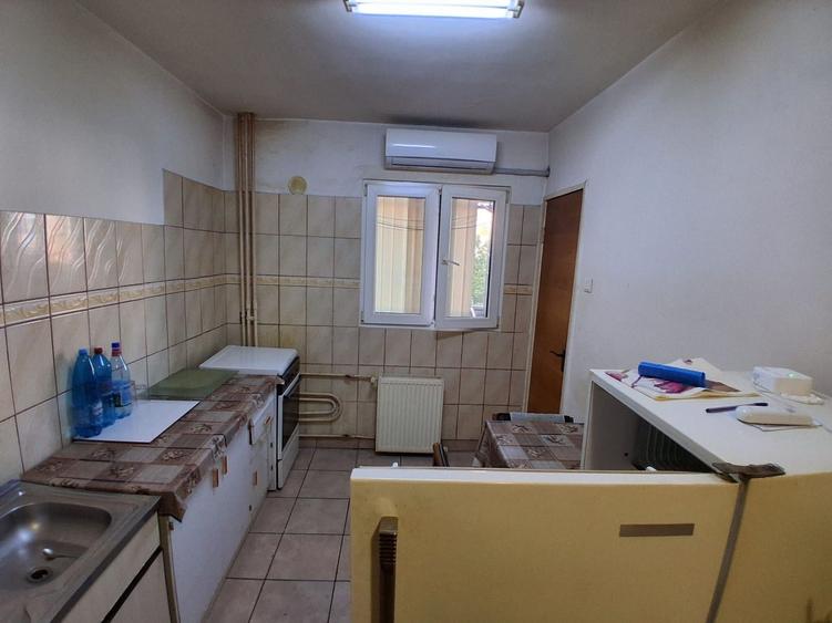 Apartament cu 2 camere decomandat, mobilat în Gorjului