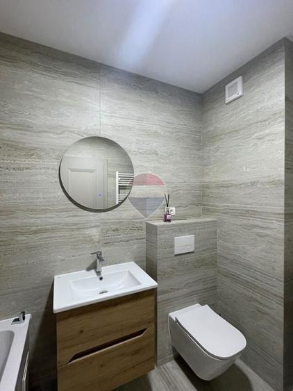 Apartament cu 2 camere semidecomandat, mobilat în UTA