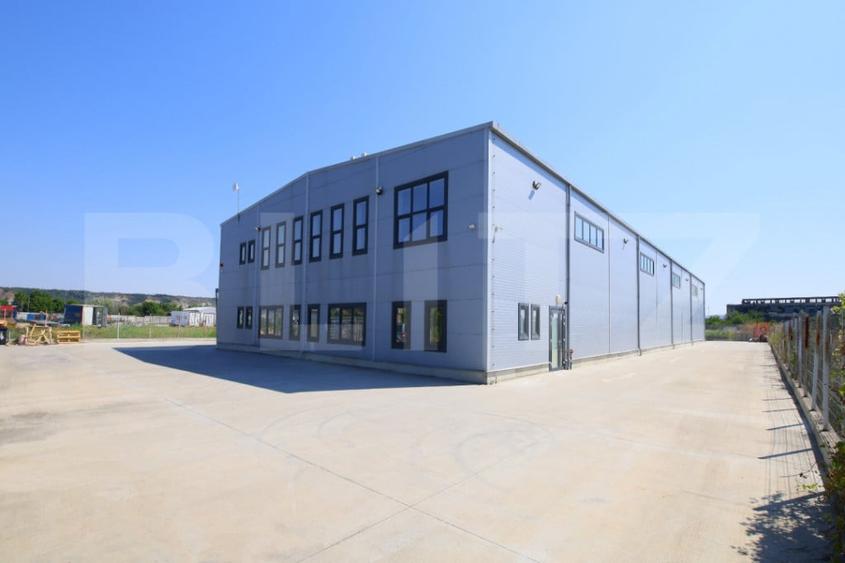 Spațiu comercial, de 955 mp, în Central