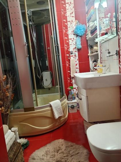Apartament cu 2 camere semidecomandat în Intim
