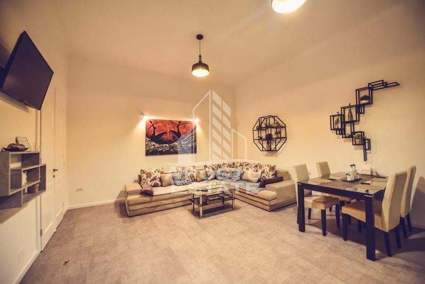 Apartament cu 3 camere decomandat, mobilat în P-ța Unirii