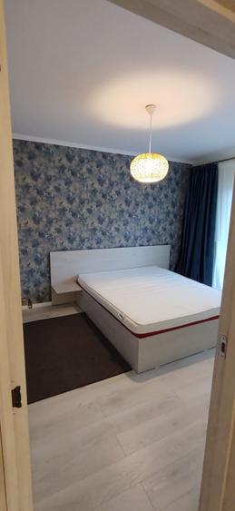 Apartament cu 2 camere semidecomandat, mobilat în Florești