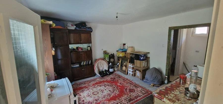 Casă cu Teren 3000 Mp în Central