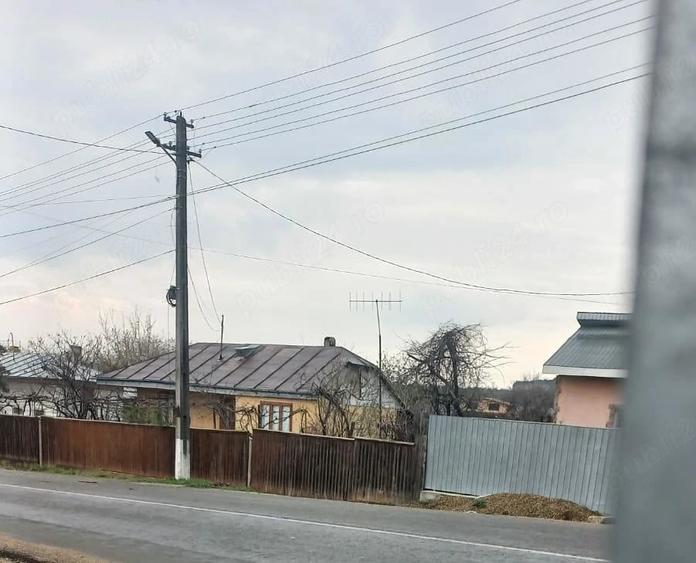 Casă cu 3 camere cu Teren 450 Mp în Cosmești