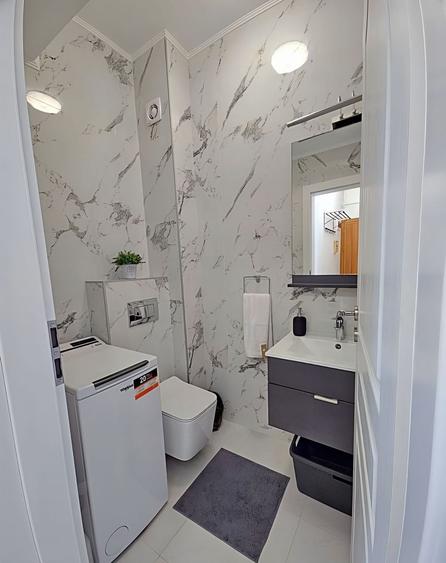 Apartament cu 3 camere decomandat, mobilat în Tomis Nord