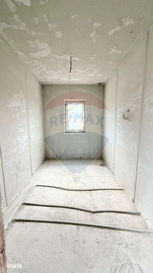 Casă cu 4 camere cu Teren 110 Mp în Theodor Pallady