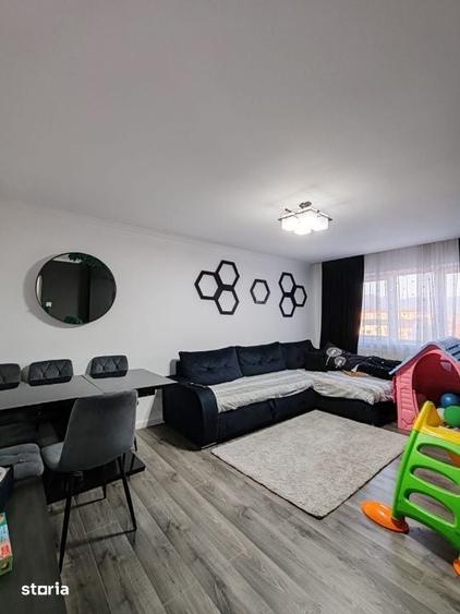 Apartament cu 3 camere în Vasile Alecsandri — fotografia 1