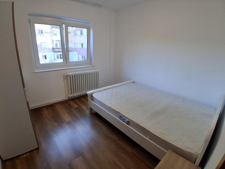 Apartament cu 2 camere semidecomandat în Păcurari