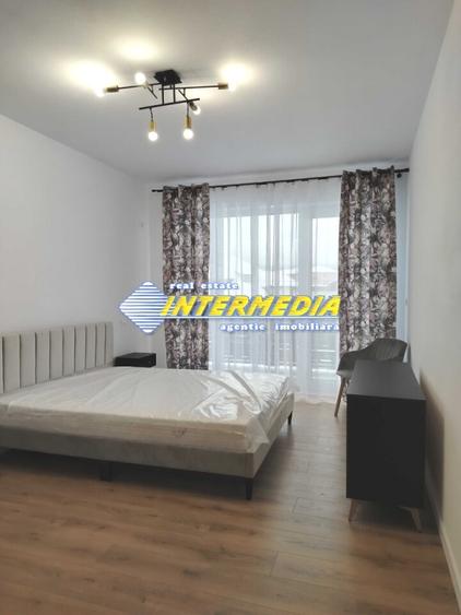 Apartament cu 3 camere decomandat, mobilat în Cetate