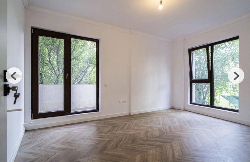 Apartament cu 3 camere semidecomandat în Prelungirea Ghencea