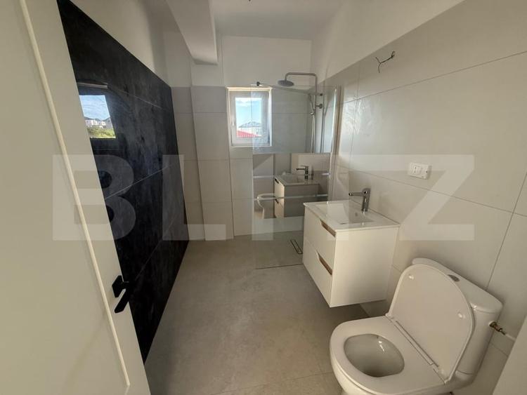 Apartament cu 2 camere decomandat în Vișani