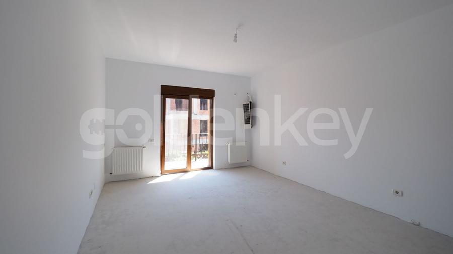 Duplex cu 6 camere cu Canalizare în Iancu Nicolae