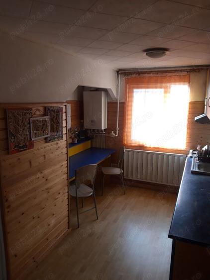 Apartament cu 2 camere semidecomandat în Săsar