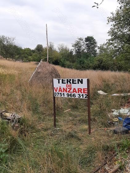Teren de 4700 mp, în Central