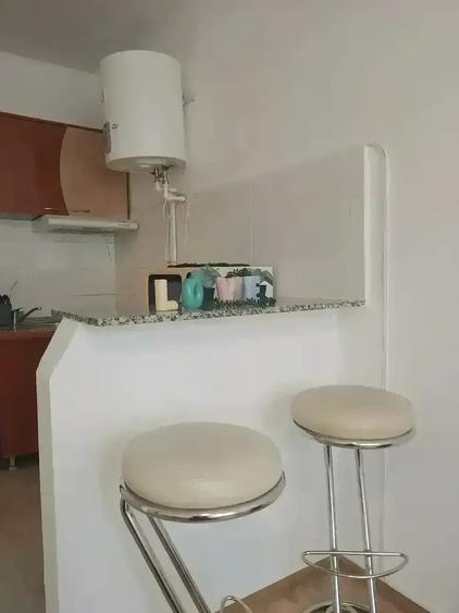 Garsonieră semidecomandată în Far