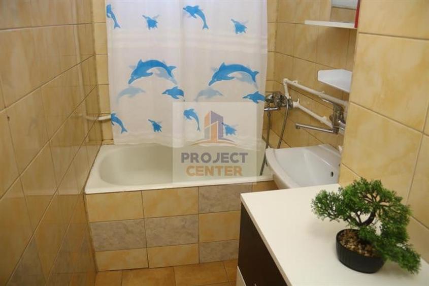 Apartament cu 2 camere nedecomandat în Craiovei