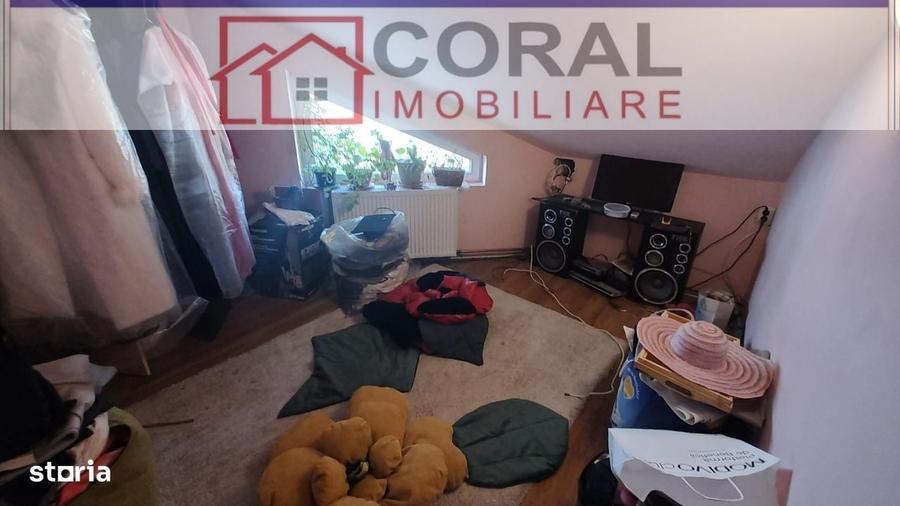 Casă cu 4 camere în Decebal