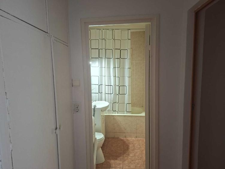 Apartament cu 2 camere decomandat în Astra