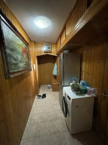 Apartament cu 3 camere semidecomandat, mobilat în Girocului