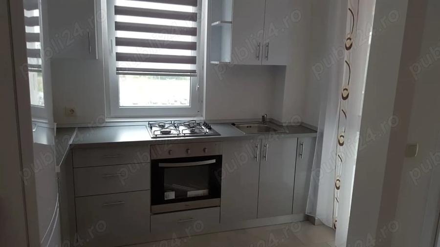 Garsonieră decomandată în Decebal
