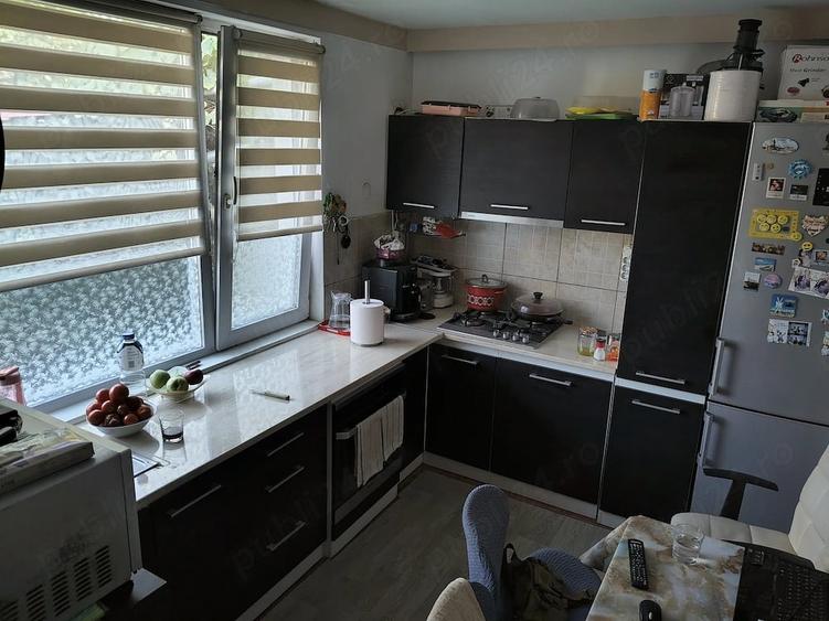 Apartament cu 3 camere semidecomandat în Șagului