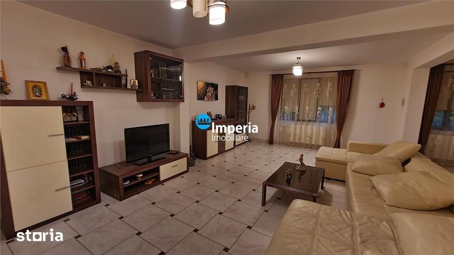 Casă cu 7 camere cu Teren 1000 Mp în Bârnova