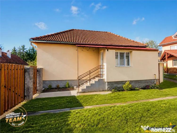 Casă cu 2 camere cu Teren 186 Mp în Simeria