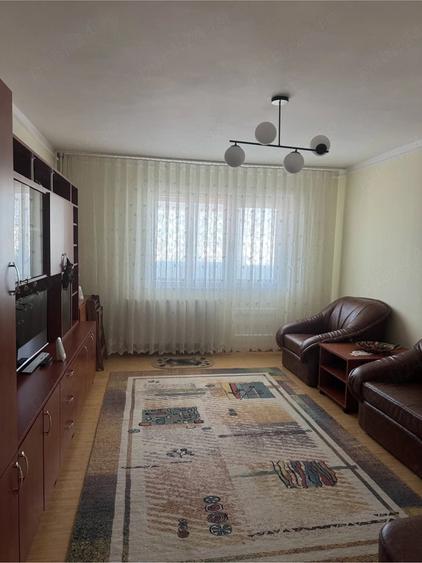Apartament cu 2 camere semidecomandat în Vest