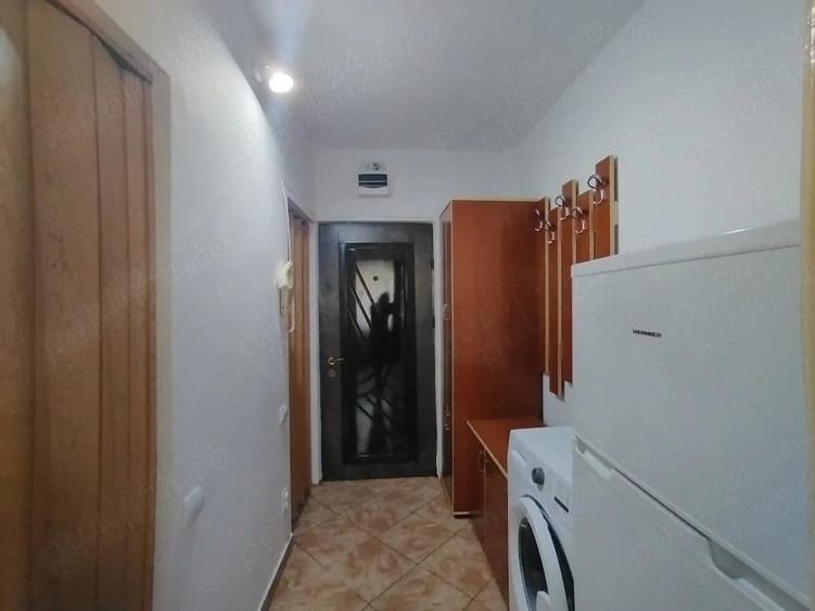 Garsonieră decomandată în Giurgiului