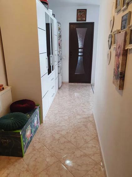 Apartament cu 2 camere, 56 mp, zona Florilor - 8