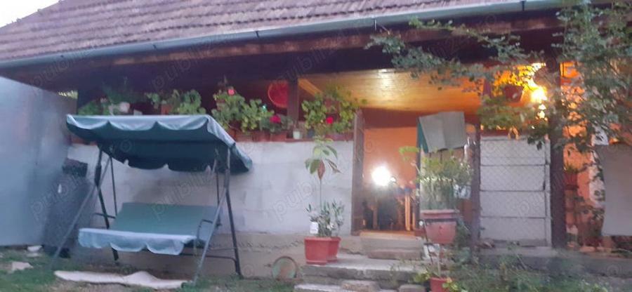 Casă cu 2 camere cu Teren 149 Mp în Orăștie