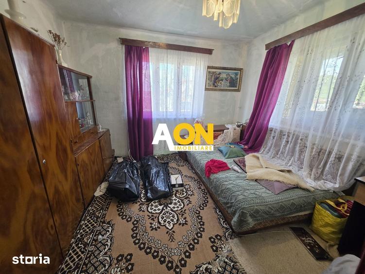 Casă cu 2 camere cu Teren 1100 Mp în Șona