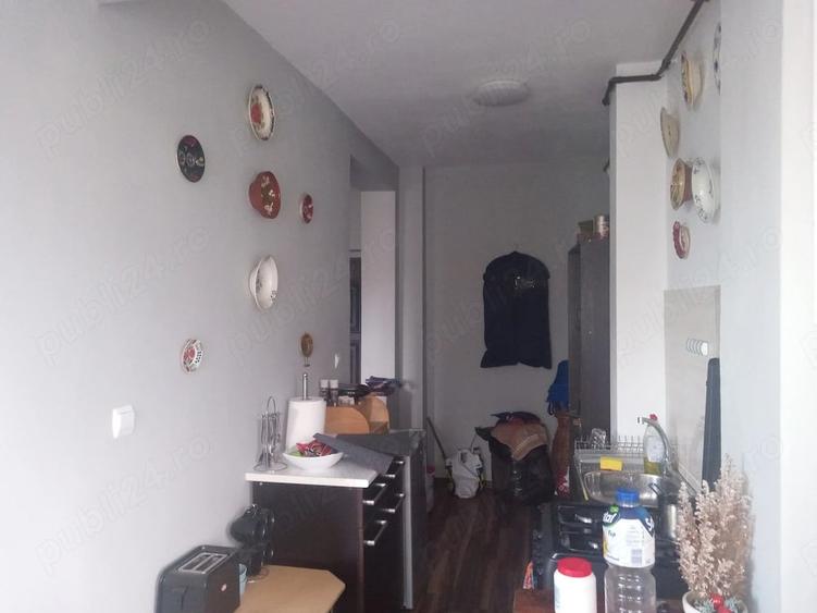 Garsonieră decomandată în Central