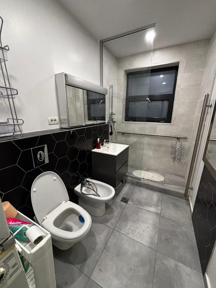 Apartament cu 2 camere decomandat, mobilat în Dămăroaia
