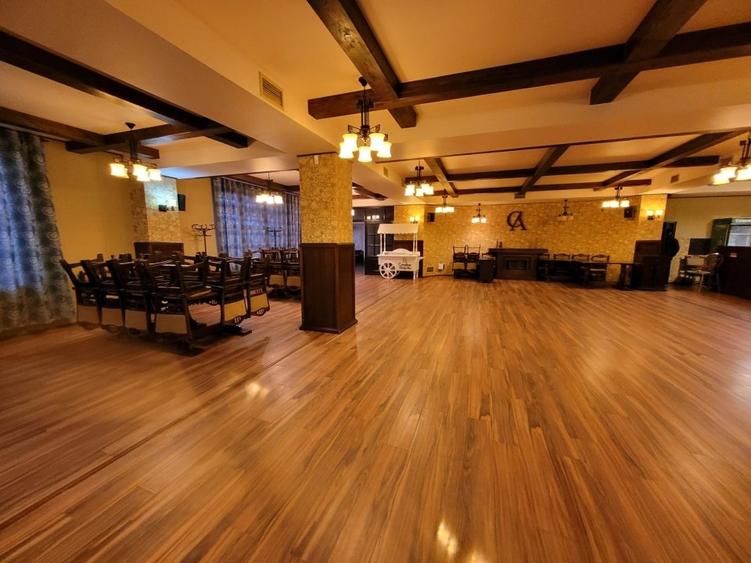 Hotel/Pensiune, de 15 mp, în Costi