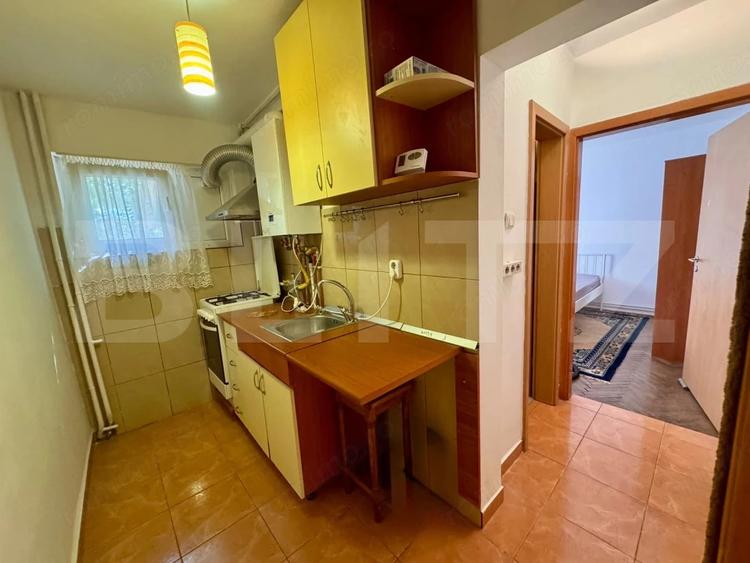 Apartament cu 2 camere decomandat, mobilat în Central
