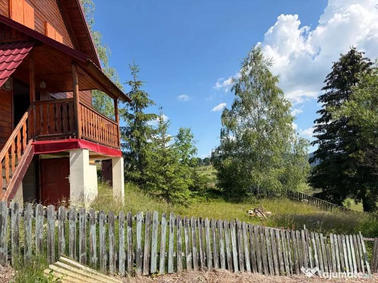 Casă cu 3 camere cu Teren 270 Mp în Bubești