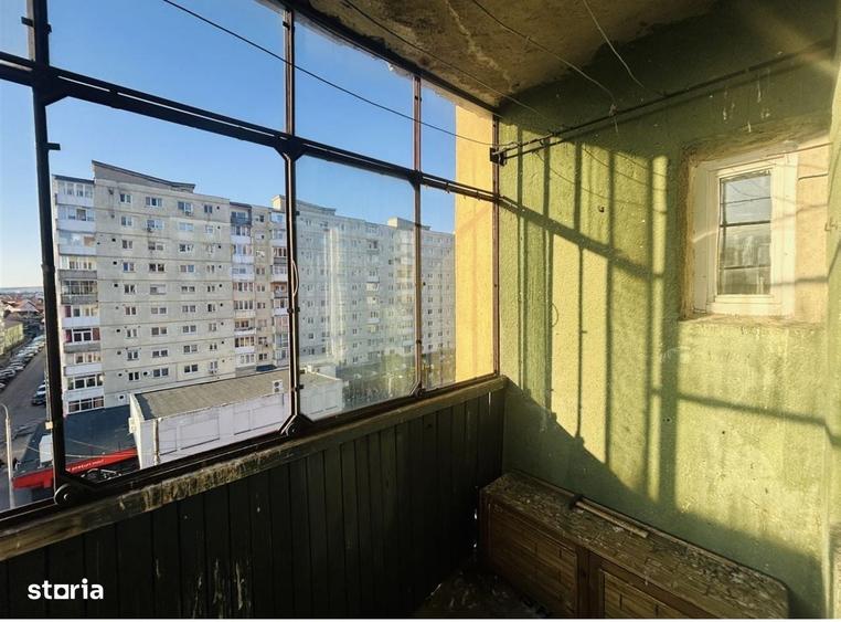 Apartament cu 3 camere decomandat în Vasile Aaron
