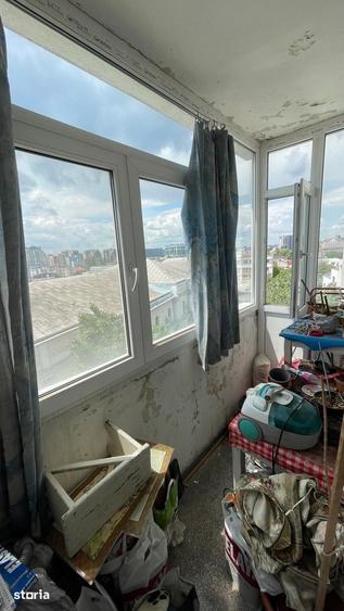Apartament cu 3 camere semidecomandat în Gara de Nord