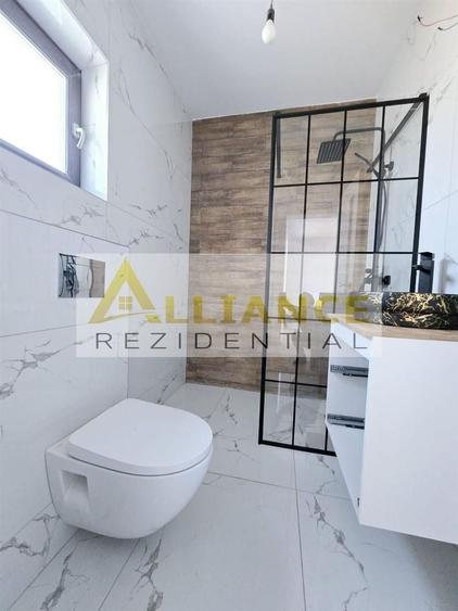 Casă individuală cu 5 camere cu Canalizare în Berceni