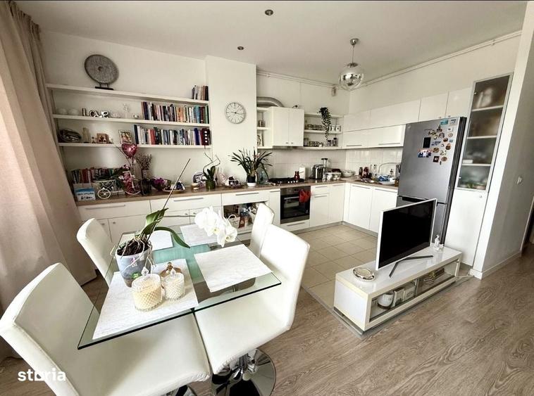 Apartament cu 2 camere în Văcăresti