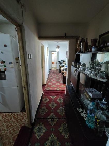 Apartament cu 5 camere decomandat în Central