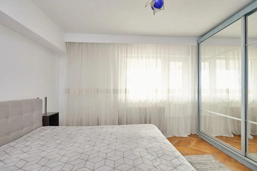 Apartament cu 3 camere decomandat în Ultracentral