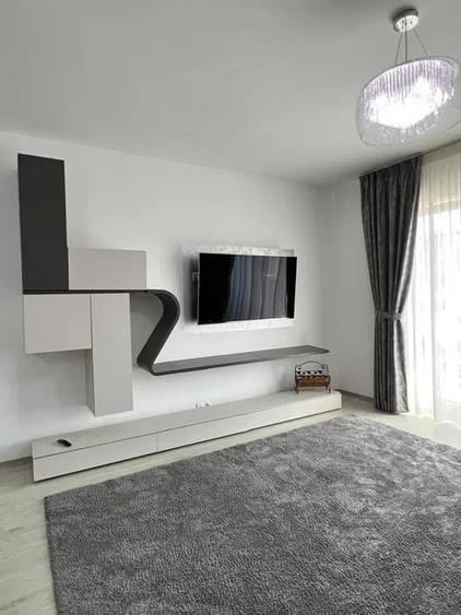 Apartament cu 3 camere decomandat, mobilat în Nord-Vest