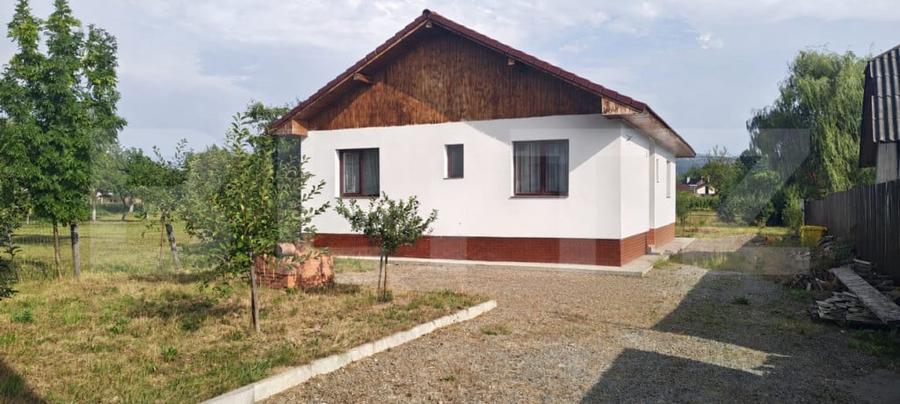 Casă cu 3 camere cu Teren 700 Mp în Central