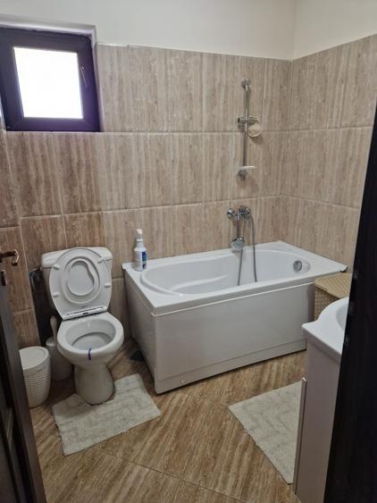 Inchiriez apartament 2 camere decomandat - 2