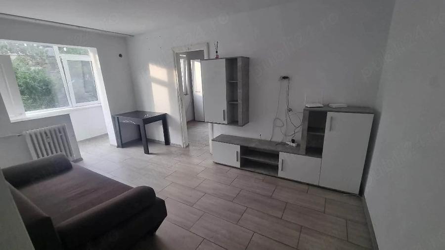 Apartament cu 2 camere semidecomandat în Km 4
