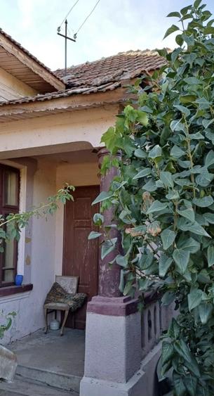 Casă cu 3 camere cu Teren 900 Mp în Terpezița