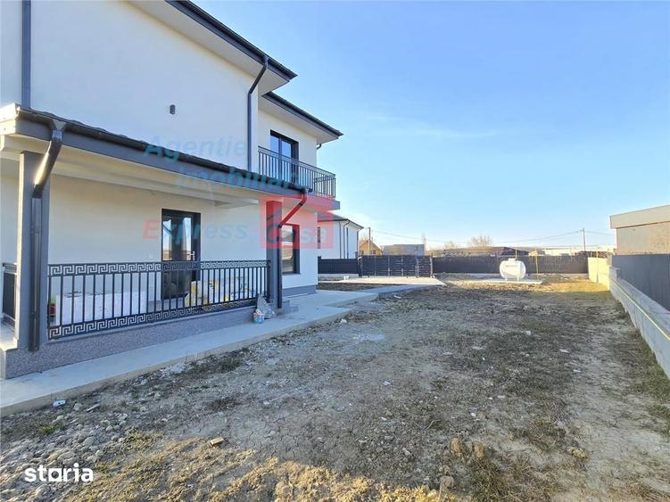 Apartament cu 3 camere în Tătărași
