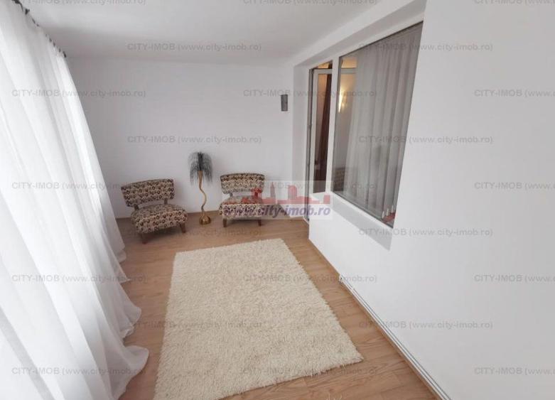 Casă individuală cu 7 camere decomandat cu Teren 404 Mp în Iancu Nicolae